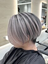 ヘアスペース リズム グリーン(Hair space Rizm green)&nbsp;バレイヤージュ×外国人風カラー×襟足すっきり×丸みショート