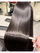 キュア 表参道(CURE) 黒髪/グレージュカラー/ココアベージュ/ヘルシーロング/表参道