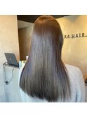 しっとりネイビーカラーストレートサラ髪まとまり◎