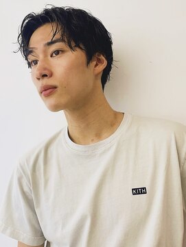 ウェルク(welc) メンズカット　波巻き　ツイスパ　韓国風　センターパート