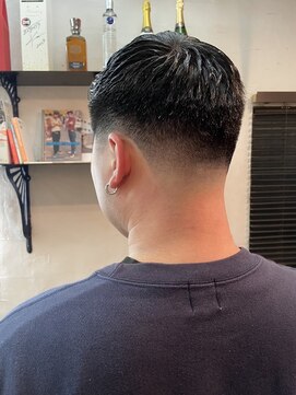 ビーバイエイトジェンツ(Bee by EIGHT GENTS) ダークアッシュアッシュブラックカルマパーマベリーショート