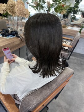 ティティ(TiTi) ブラウンベージュカラー [TiTi_福田りの]