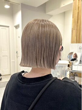 ネオリーブウリ 二子玉川店(Neolive uri) 前髪ハイトーンカラーケアブリーチダブルカラー