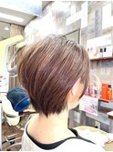 ショートボブ