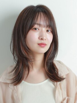 ソレイユトウキョウシブヤ(SOLEIL TOKYO shibuya) ミディアムロング顔周りハイレイヤーブリーチインナーカラー