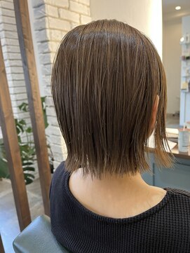 白髪ぼかしハイライト/ショートカット/40代50代/【西長堀駅】