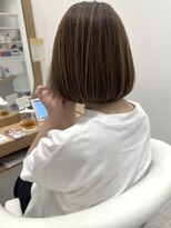 アドラーブル ココロ 新潟(adorable CoCoLo) 脱白髪染めグレイヘア白髪ぼかしコントラストハイライト