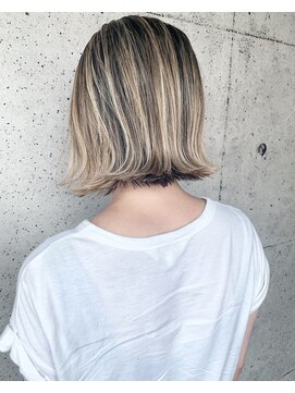 バーチョ(bacio) 【bacio】エアタッチ バックコーミングバレイヤージュ  外国人風