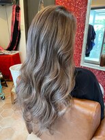 マエアレグリア(Mae Alegria)&nbsp;ハイライトバレイヤージュ