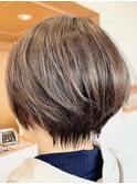 ショートボブ