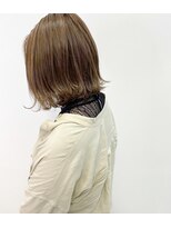 アトレ(attrait)&nbsp;＊馴染むハイライト ミルクティーベージュ 外ハネボブ 天王寺