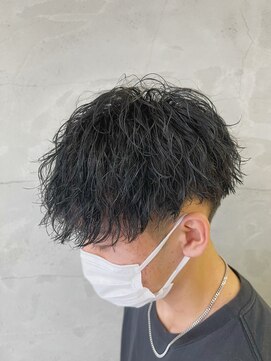 ウシワカマルイースト(ushiwakamaru East) ツイストスパイラルパーマ