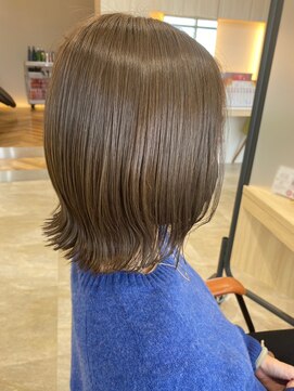 リモア(limore) ミルクティーベージュ/外はね/髪質改善