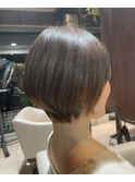 ショートボブ