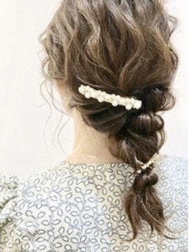 ミスト(mist) 〔mist〕編みおろし/あみおろし/ヘアアレンジ/結婚式/金沢文庫