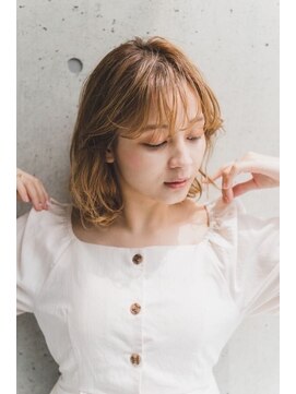 ロサ ブランシェ バイ エスト(Rosa Blanche by est) ヌーディベージュ _エアストレート