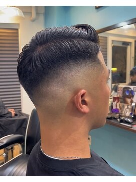 サイドパート　#立川#スキンフェード#アイロンパーマ#濡れパン