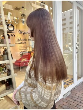 ビュートリアム 福岡(BEAUTRIUM) 透明感たっぷり、こっくりブラウン