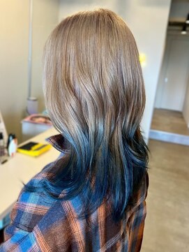 ヒース 姪浜(Heath) グラデーション ルーツカラー ミルクティーベージュ ブリーチ