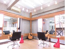 ヘアサロンユーモア(hair salon Umore)