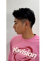 ウタシロイロ(uta shiroiro)&nbsp;アップバング束感ショートツーブロックスキンフェード