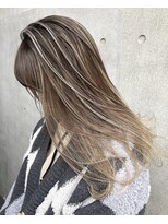 ルーフ 町田店(LUFE)&nbsp;細めハイライトカラー　maho