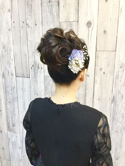 結婚式やパーティー イベントのヘアセットはムーンにどうぞ！