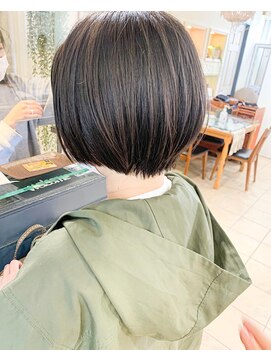 キャンバス バイ ネオリーブ 横浜西口(Canvas by neo.) 大人かわいい小顔丸みのあるショートボブ　20代30代40代