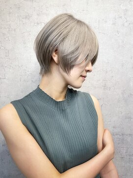 ノア ヘアデザイン 町田店(noa Hair Design) シルバーベージュ×大人美人ショート