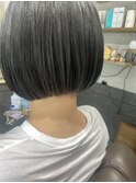 オリーブグレー×ミニボブ