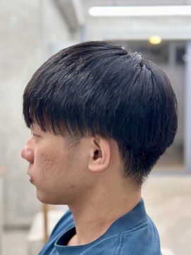 レヴィア(REVIA) メンズカットマッシュ刈り上げツーブロック眉カット