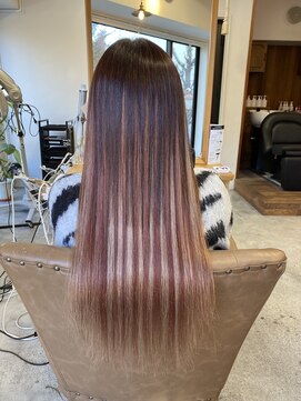 フツーロ 栄(FUTURO) プルエクステ