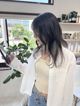 メロウ(mellow) ハッシュカット×インナーカラー