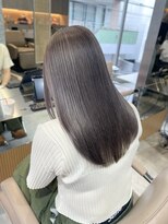 サンク 原宿 表参道(cinq) ラベンダーベージュアッシュグレージュミディアムウルフボブ