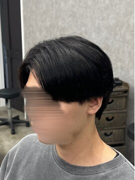 フイ 新宿3丁目(Hui) フェザーパーマ/グレーブルーカラー／刈り上げショートパンク