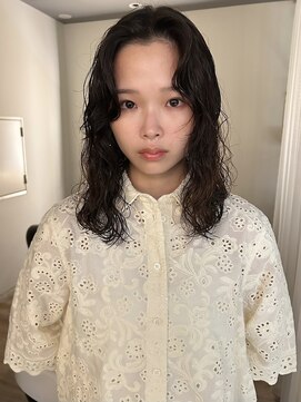 トリッカ 銀座(tricca) ニュアンスパーマ/レイヤーパーマ/クセ毛風パーマ/顔周り