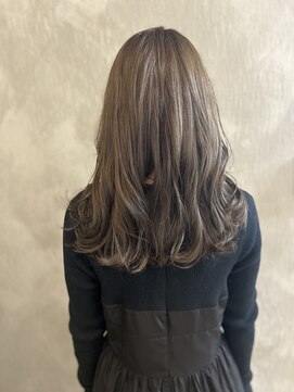 アッシュグレージュ/レイヤースタイル