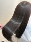 ベージュ