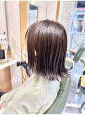 ハイライト　くすみカラー　切りっぱなしボブ　外ハネ　結べる