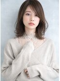 【Eleanor】大人かわいい ひし形 外ハネオリーブカラー