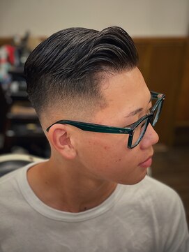 ヒロギンザバーバーショップ 新宿店(HIRO GINZA BARBER SHOP) ポンパドールスタイル