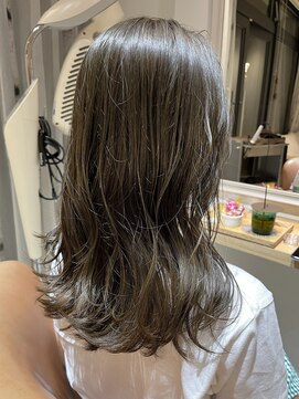 トリート 海浜幕張店(TREAT) オリーブグレージュ