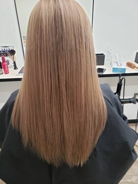 ナンバー ブラオ 名古屋栄(N° blao) ハイトーンカラー/ケアブリーチ/カッパーベージュトリートメント