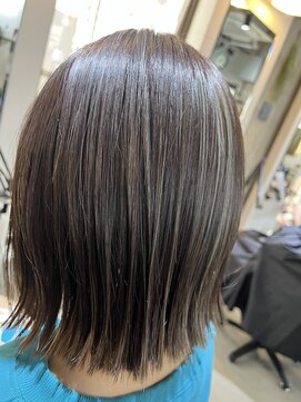 キキ(kiki.) 髪質改善ハイライトカラートリートメント