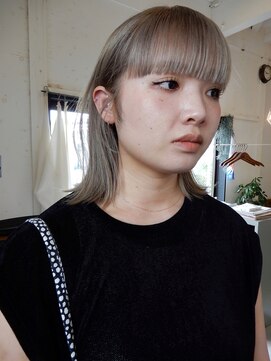 デンヘアデザイン(DEN hair design) ワイドバンクとホワイト