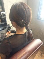 ヘアサロン レゴリス(hair salon REGOLITH)&nbsp;シンプルタイトポニー