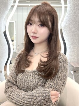 グロー オオミヤ アネックス 大宮(GLROW OMIYA ANNEX) レイヤーカット  顔周りカット ブリーチなしダブルカラー