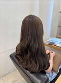 オリーブグレージュ
