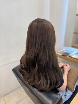  リュクスバトーバイトリコ 船橋南口店(Luxe BATEAU by tricot) オリーブグレージュ