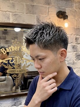 ミリオンバックス 上野(Million Bucks) 爽やかショートスタイル